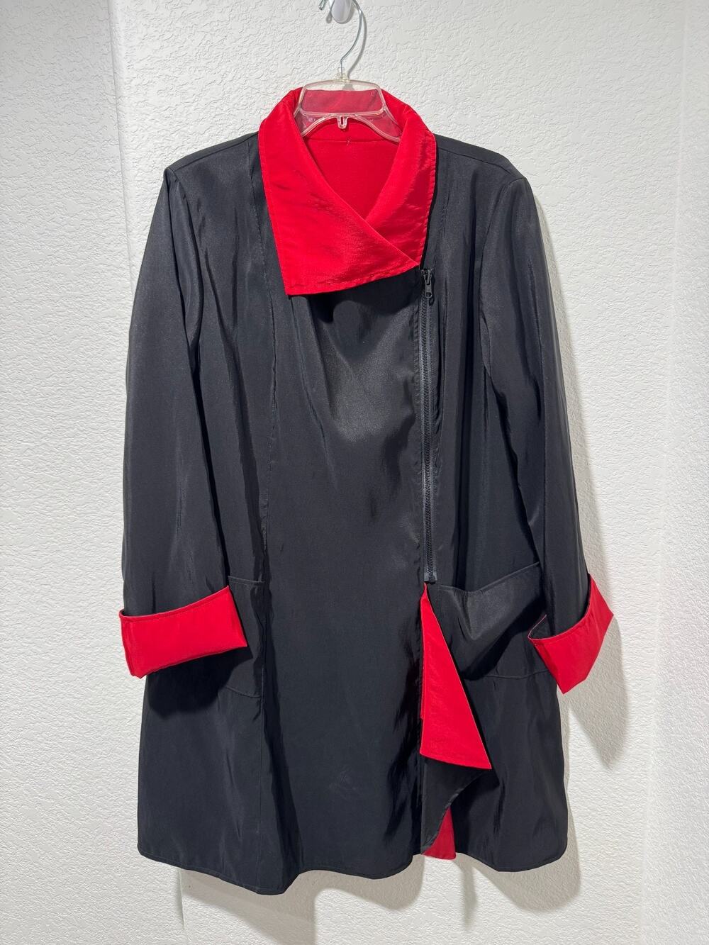 NWT Janska Moxie Reversible Jacket Womens Travel Sz L Black Red Water Repellant